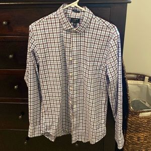 J Crew men’s shirt, purple and blue, size medium 15-15.5, flex wrinkle free